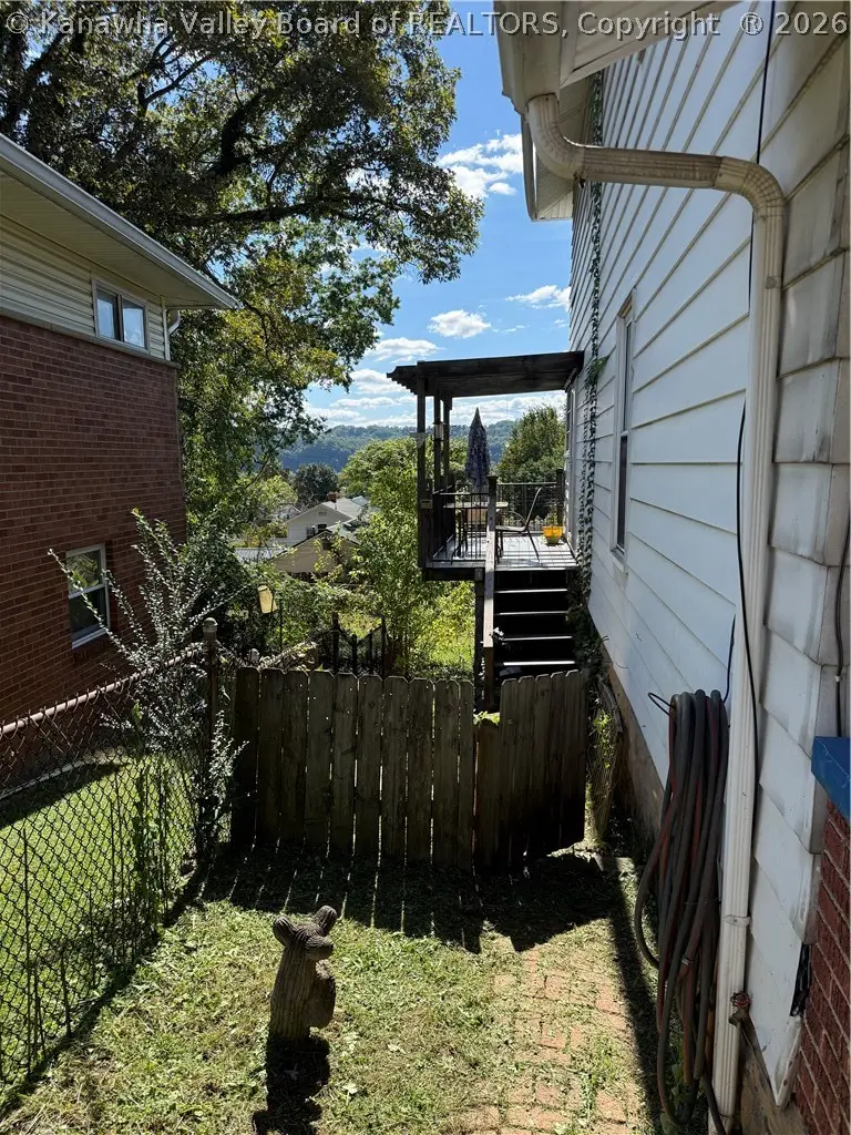 1197 Livingston Avenue, Charleston, WV 25302 - #2