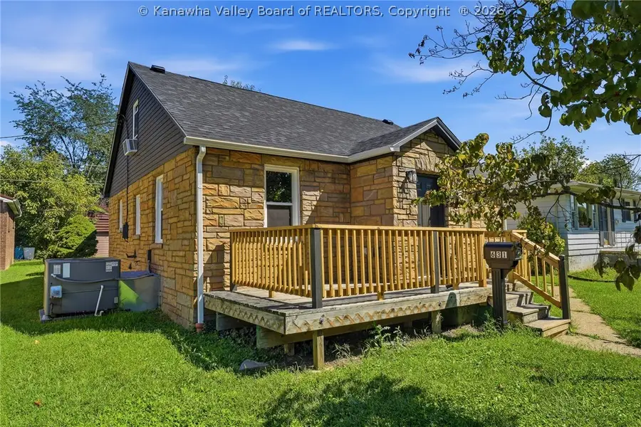 631 Chestnut Street, Kenova, WV 25530 - #2