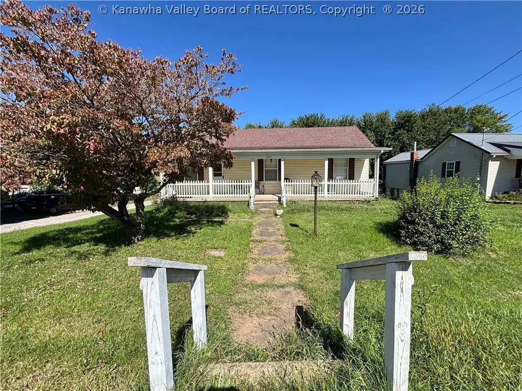 265 Pike Street, Hartford, WV 25247 - #1