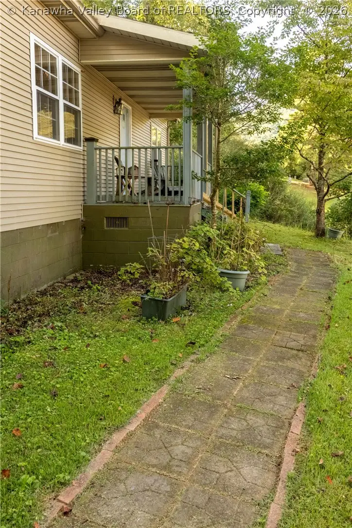 44 Elwood Drive, Chapmanville, WV 25508 - #2