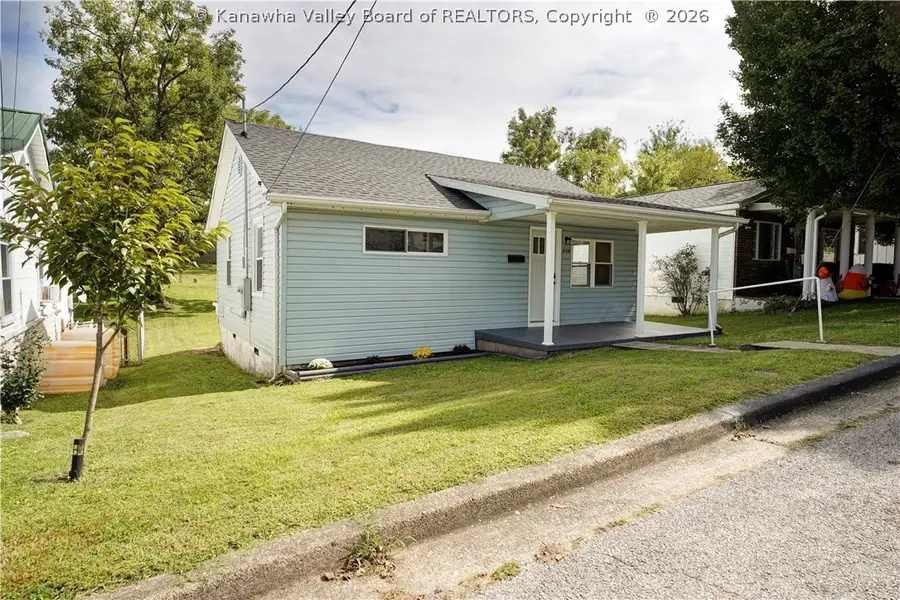 834 S Washington Street, Saint Albans, WV 25177 - #2