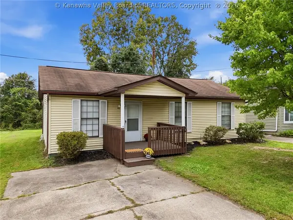 40 Pine Drive, Barboursville, WV 25504