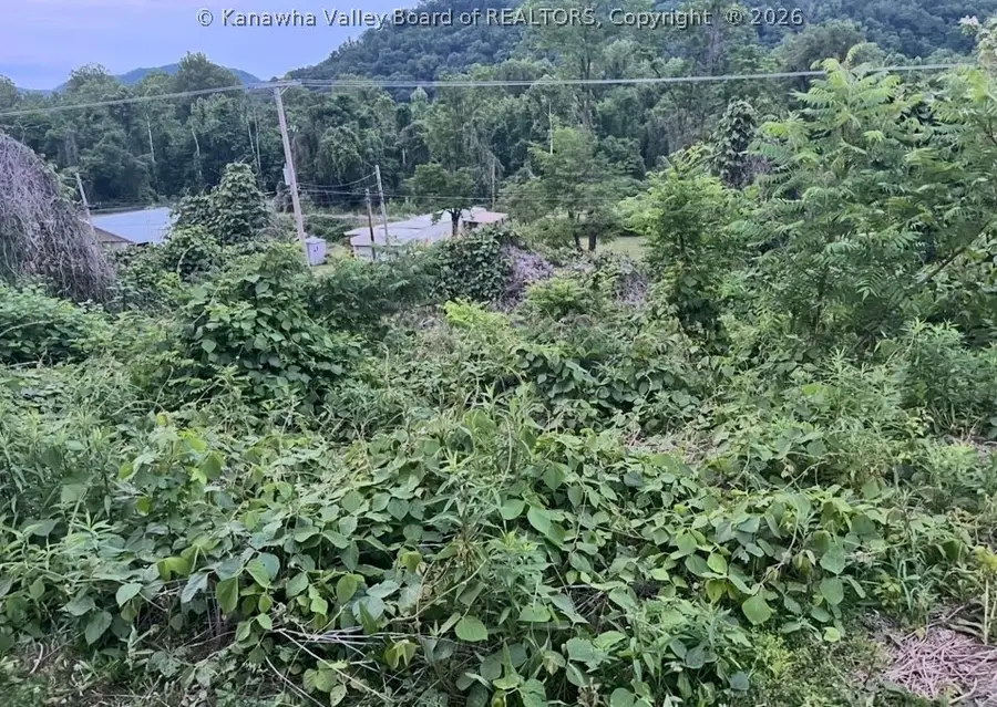 520 Church Hill Drive, Charleston, WV 25314 - #2