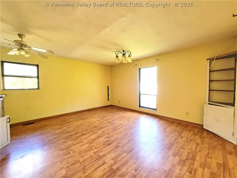 124 Meadow Drive, Scott Depot, WV 25560 - #3