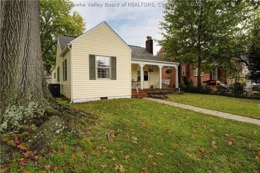 724 Holley Street, Saint Albans, WV 25177 - #2