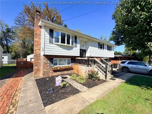 813 Greenbrier Street, St Albans, WV 25177