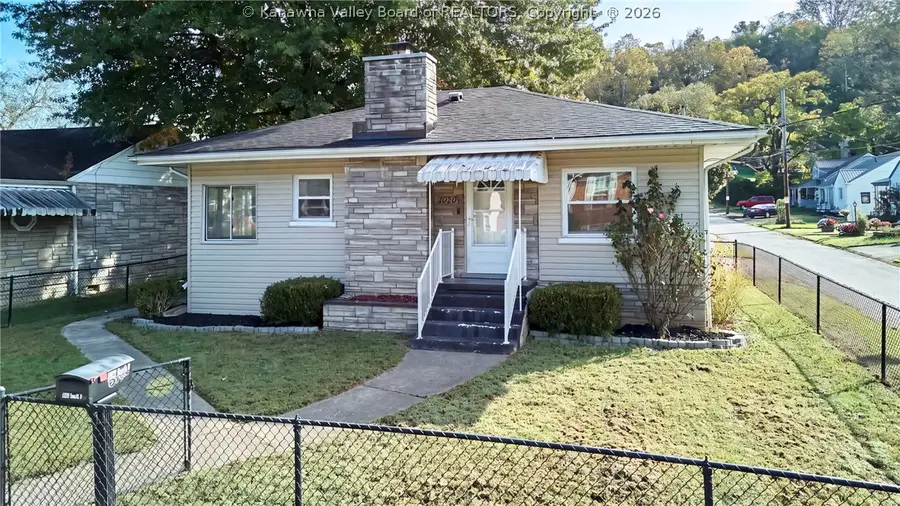 1020 B Street, Saint Albans, WV 25177 - #2