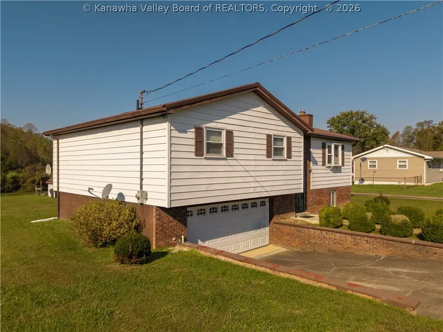 595 Ferrell Road, Saint Albans, WV 25177 - #3