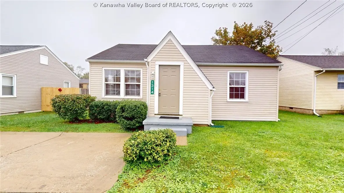 1314 East Pea Ridge Road, Huntington, WV 25705 - #1