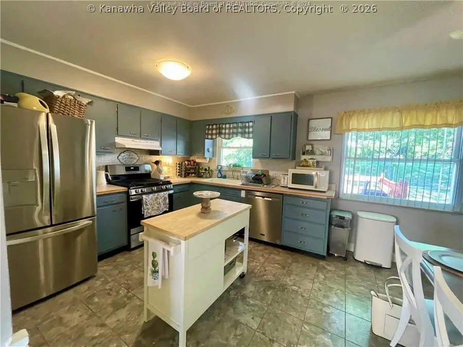207 Edgewood Circle, Ripley, WV 25271 - #3