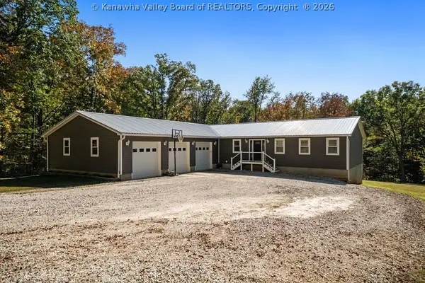 596 Mount Zion Road, Fraziers Bottom, WV 25082