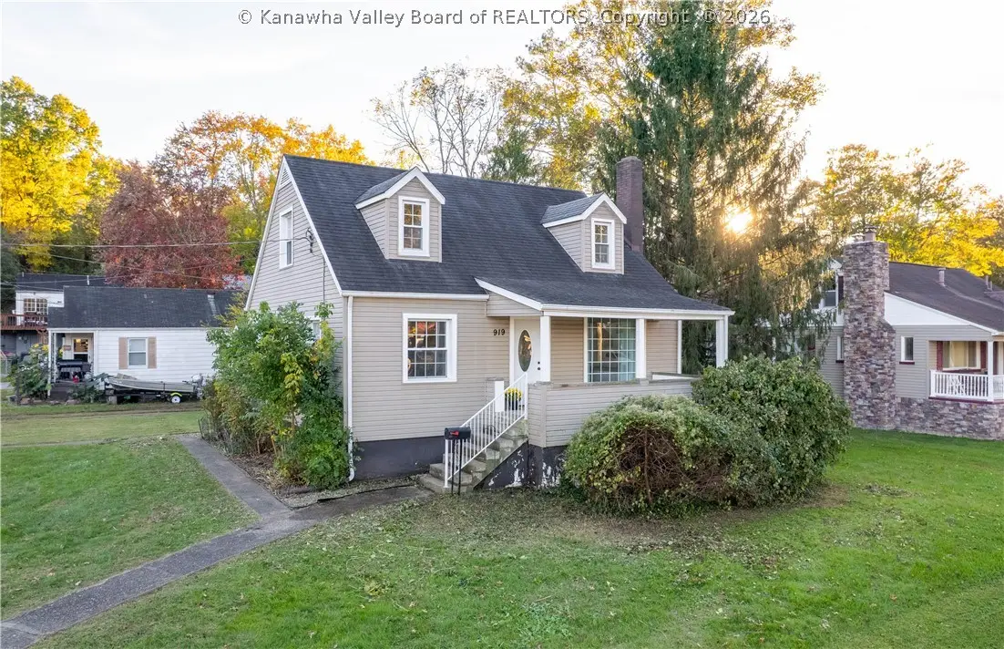 919 7th Avenue, Saint Albans, WV 25177 - #1