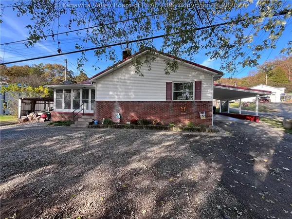 1070 Evansview Road, Evans, WV 25241
