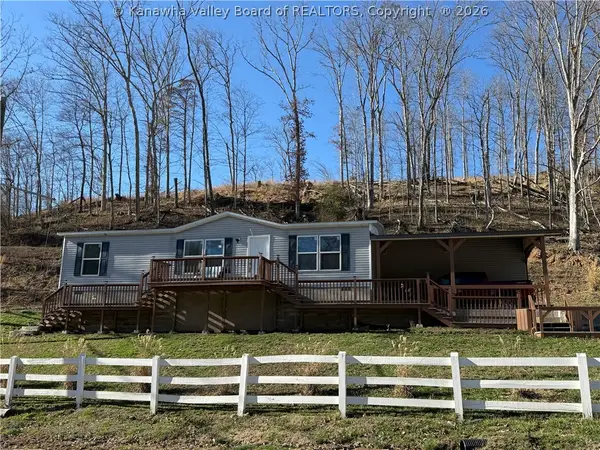 2801 Fudges Creek Road, Barboursville, WV 25504