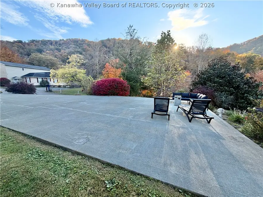 909 Hope Street, Madison, WV 25130 - #3