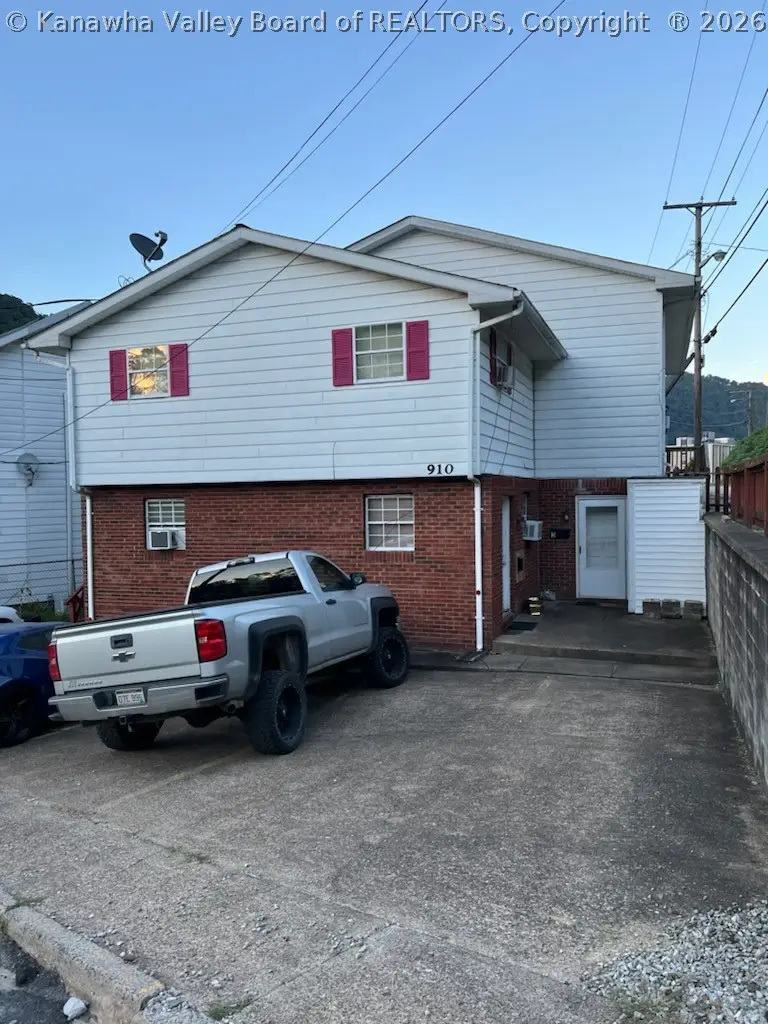 910 Fayette Pike, Montgomery, WV 25136 - #3