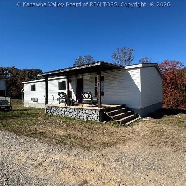 86 Somerset Lane, Maysel, WV 25133