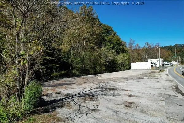 1630 Oakhurst Drive, Charleston, WV 25314