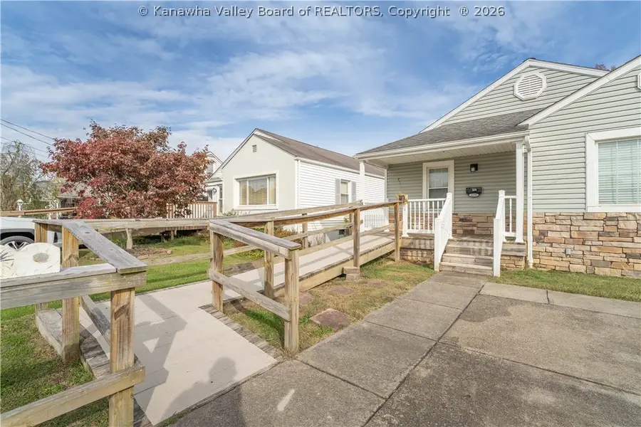 2234 Washington Avenue, Saint Albans, WV 25177 - #2
