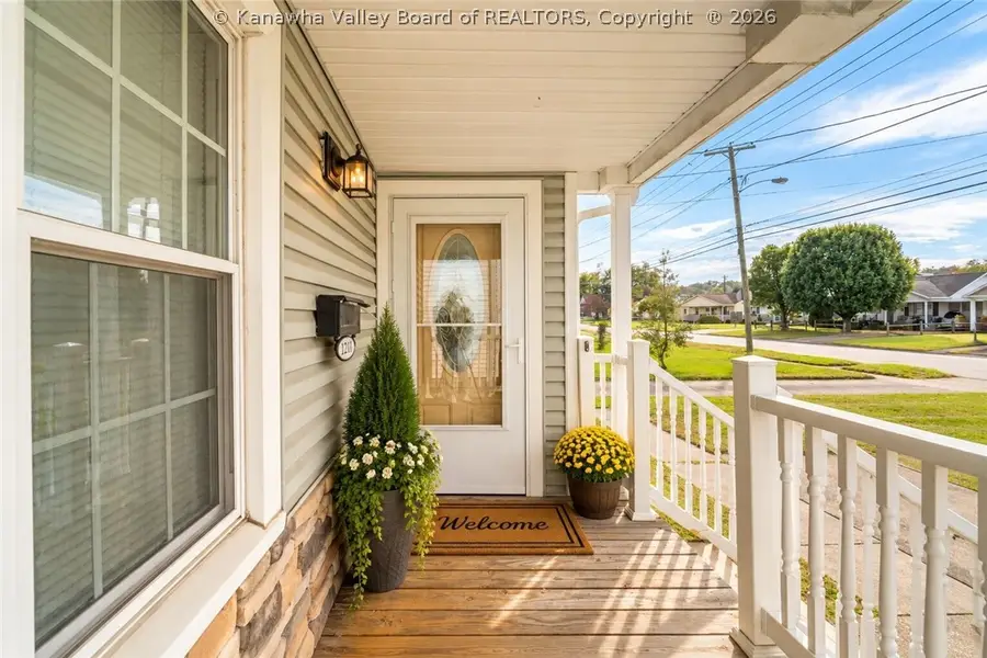 2234 Washington Avenue, Saint Albans, WV 25177 - #3