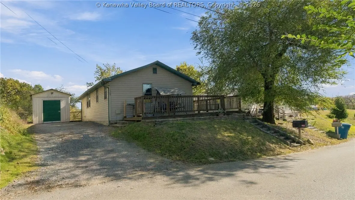 1305 3rd Street, Milton, WV 25541 - #1