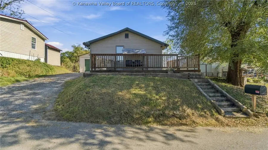 1305 3rd Street, Milton, WV 25541 - #2