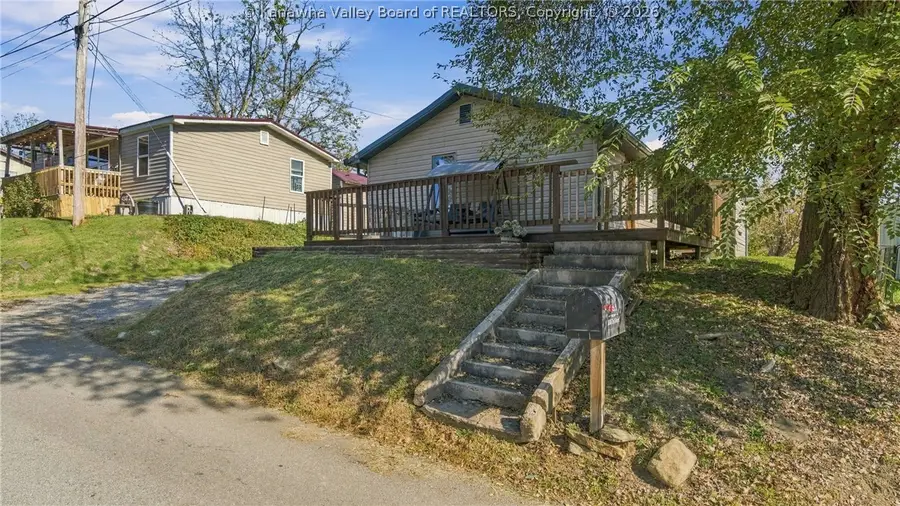 1305 3rd Street, Milton, WV 25541 - #3