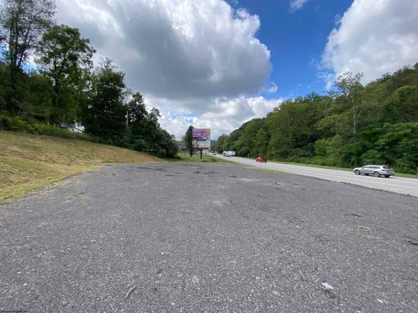 691 George Washington Highway, Grafton, WV 26354