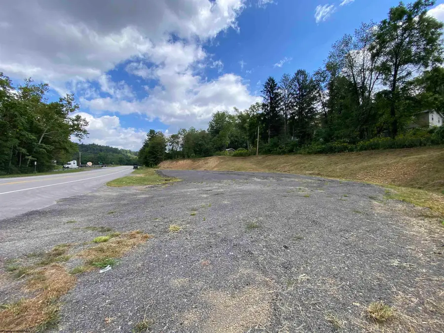 691 George Washington Highway, Grafton, WV 26354 - Image #3