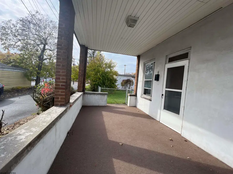 9 Garrison Street, Westover, WV 26501 - #2