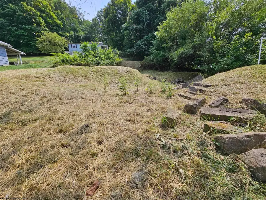 1 4TH Street, Grafton, WV 26354 - Image #2