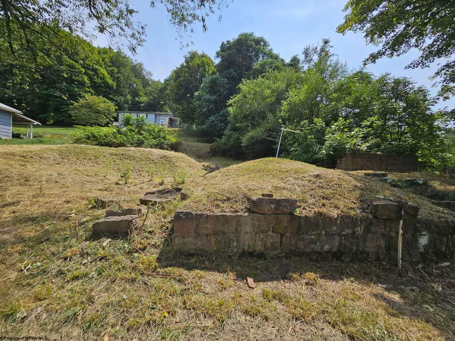 1 4TH Street, Grafton, WV 26354 - Image #3