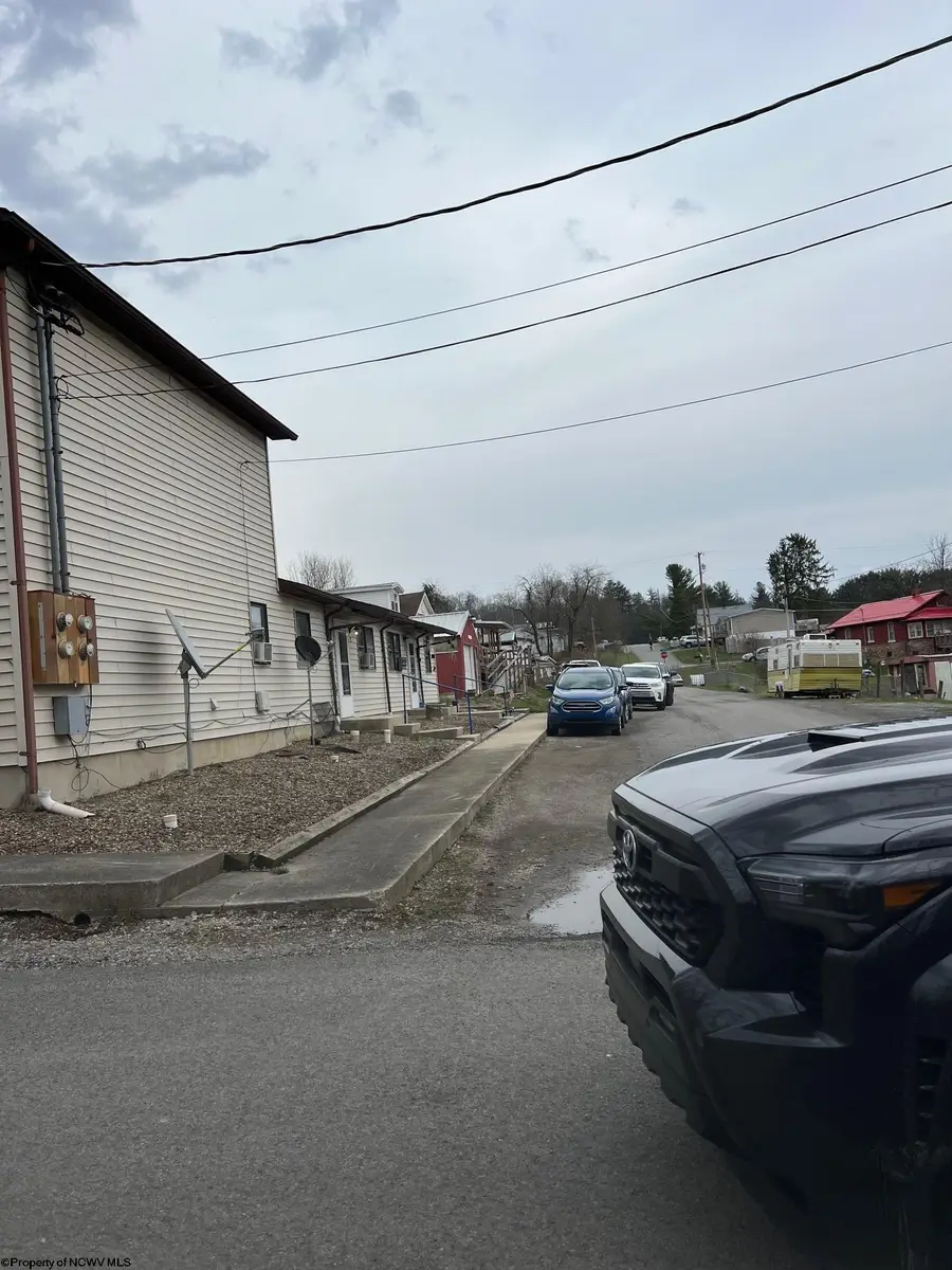 90 Johnson Avenue, Elkins, WV 26241 - Image #2