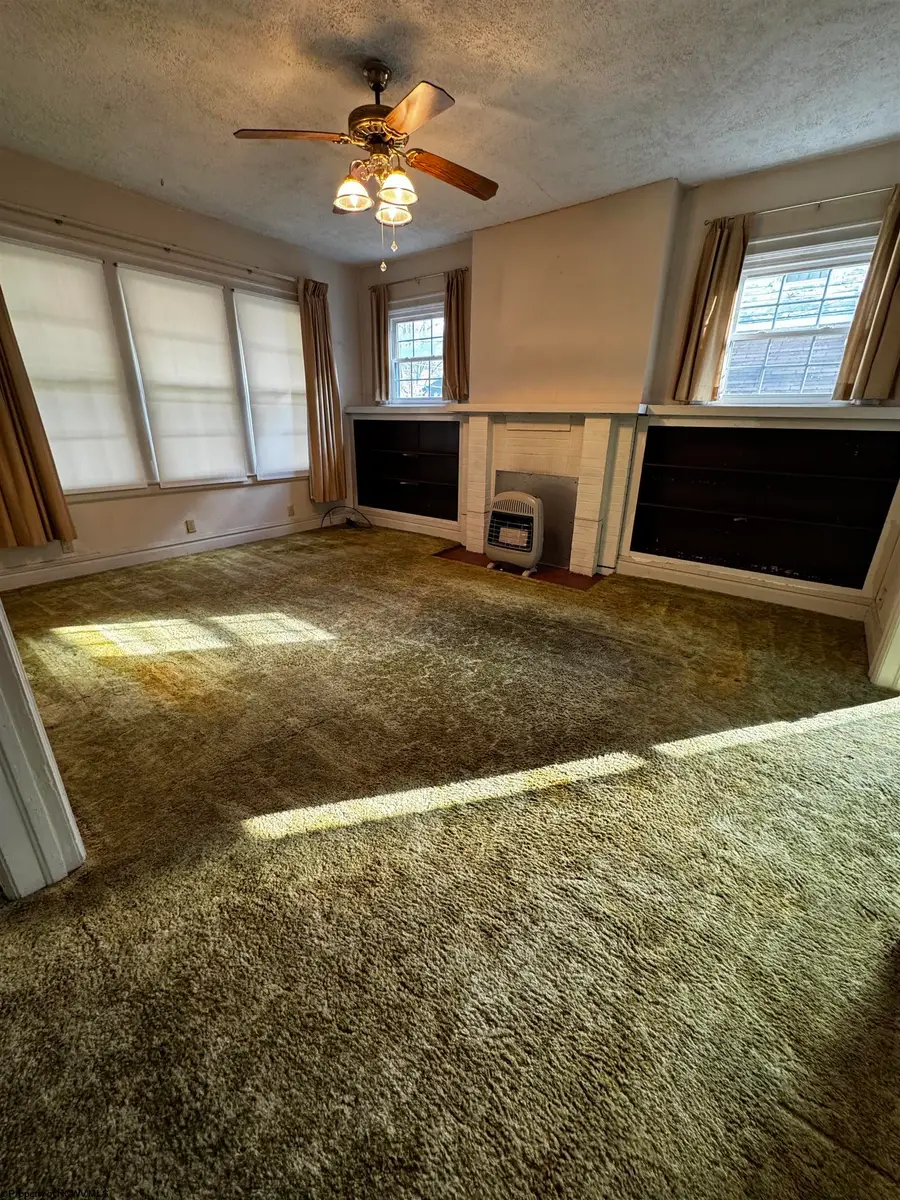 650 Locust Avenue, Weston, WV 26452 - Image #3