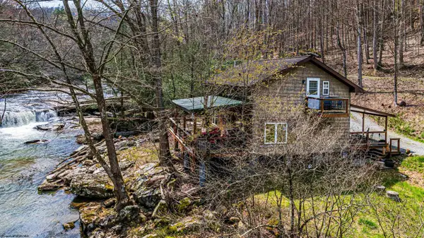 5078 Laurel Creek Road, Moatsville, WV 26405