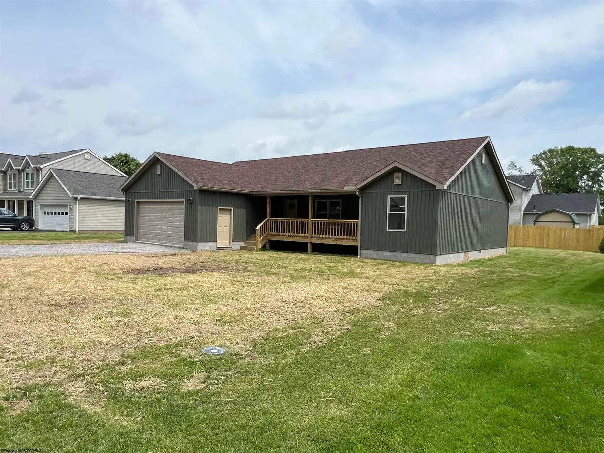 107 Valley Court, Elkins, WV 26241 - Image #1