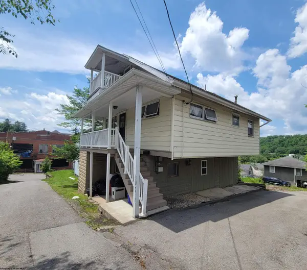 704 S Stewart Street, Shinnston, WV 26431