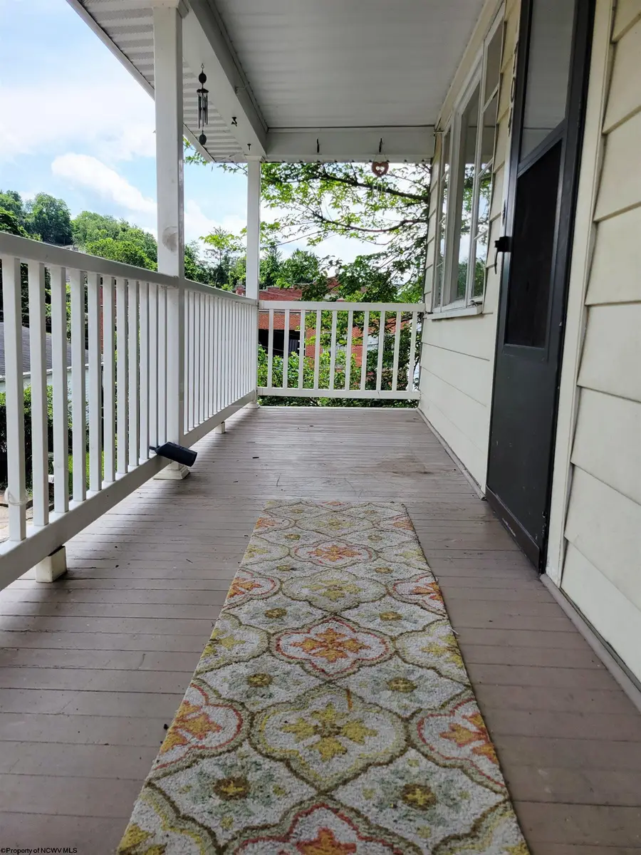 704 S Stewart Street, Shinnston, WV 26431 - Image #3