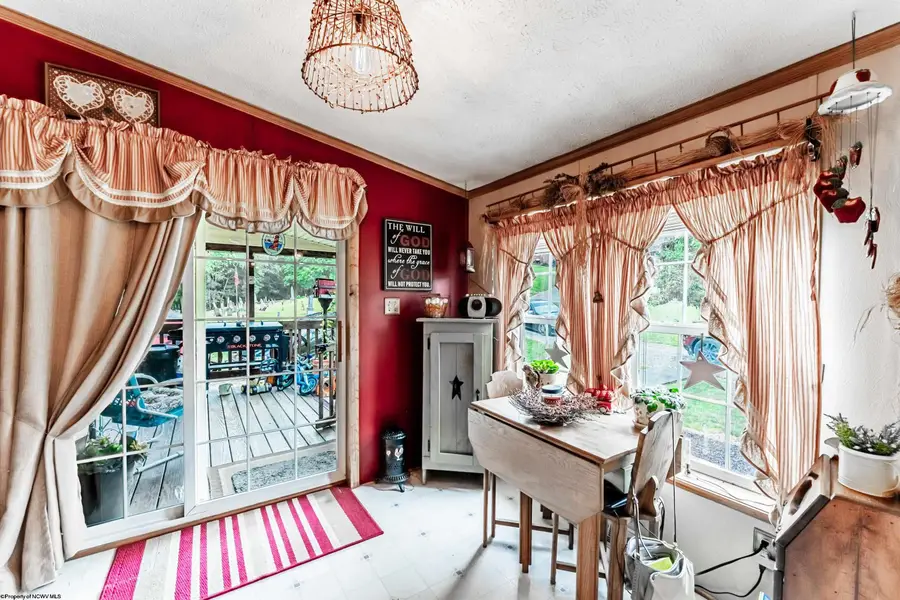 132 Dewey Avenue, Spraggs, PA 15362 - Image #3