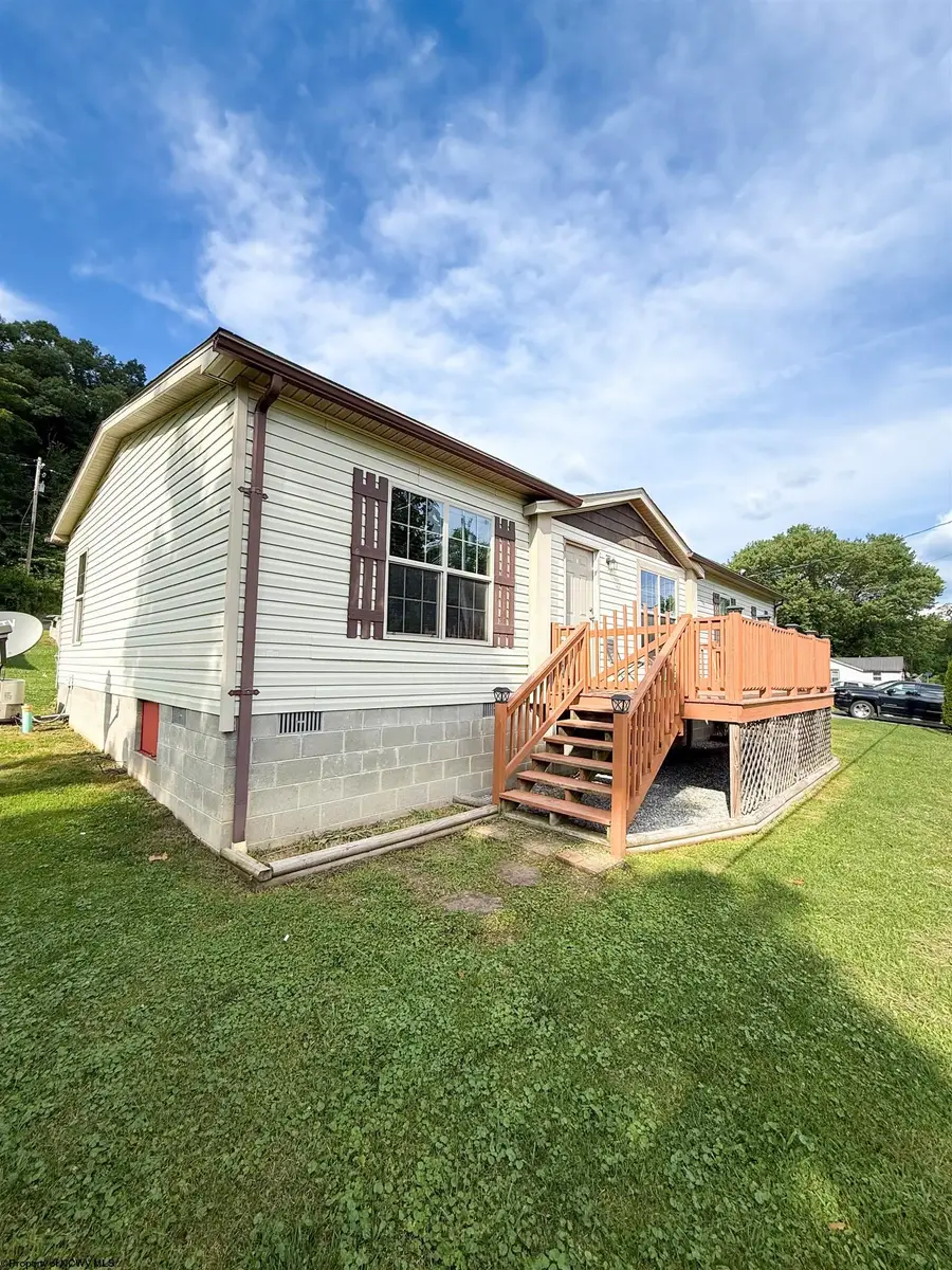 17 Union Drive, Black Fork, WV 26287 - Image #2