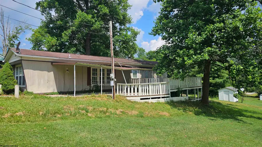 348 Brown Avenue, Belington, WV 26250-9203 - Image #3