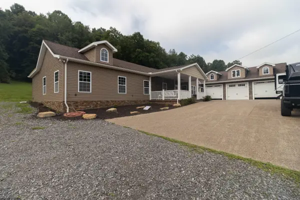 857 Gawthrop Road, Grafton, WV 26354