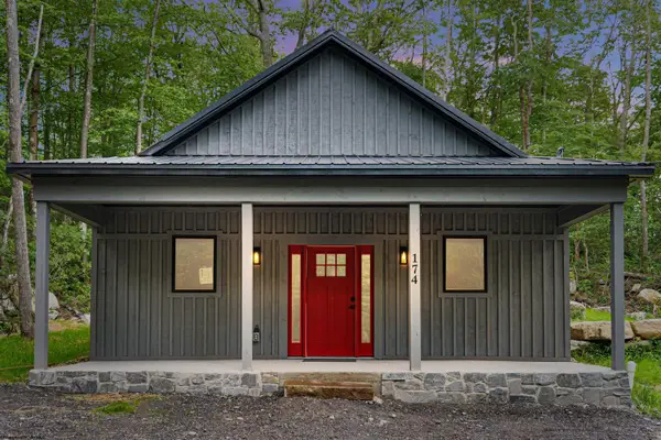 174 Dogwood Drive, Terra Alta, WV 26764