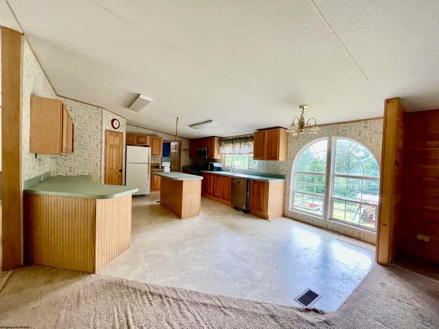 3806 Irish Ridge Road, Tunnelton, WV 26444 - Image #3