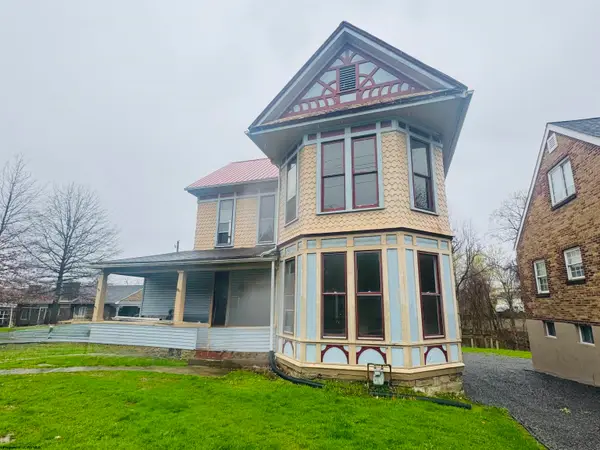 230 Locust Avenue, Fairmont, WV 26554