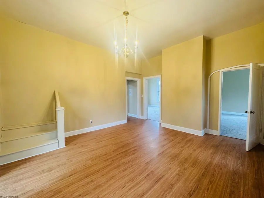 230 Locust Avenue, Fairmont, WV 26554 - Image #2