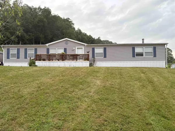 124 Wood Crest Road, Weston, WV 26452