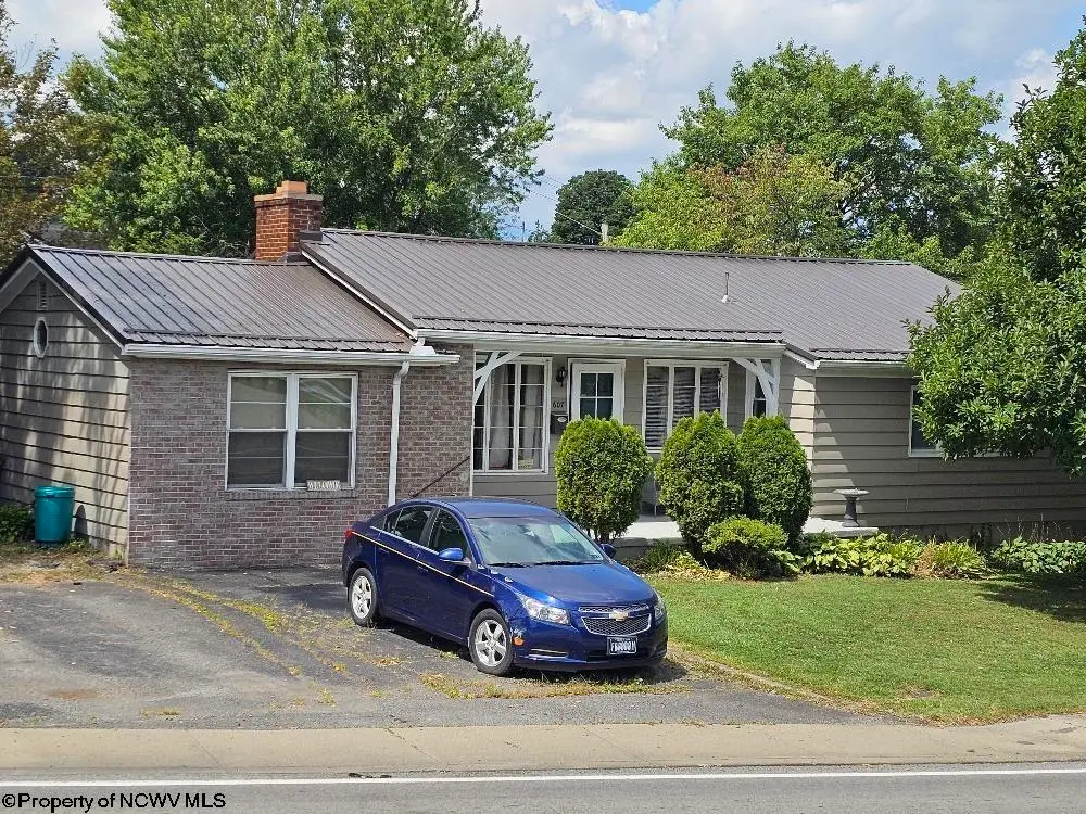 607 S Pike Street, Shinnston, WV 26431 - Image #1