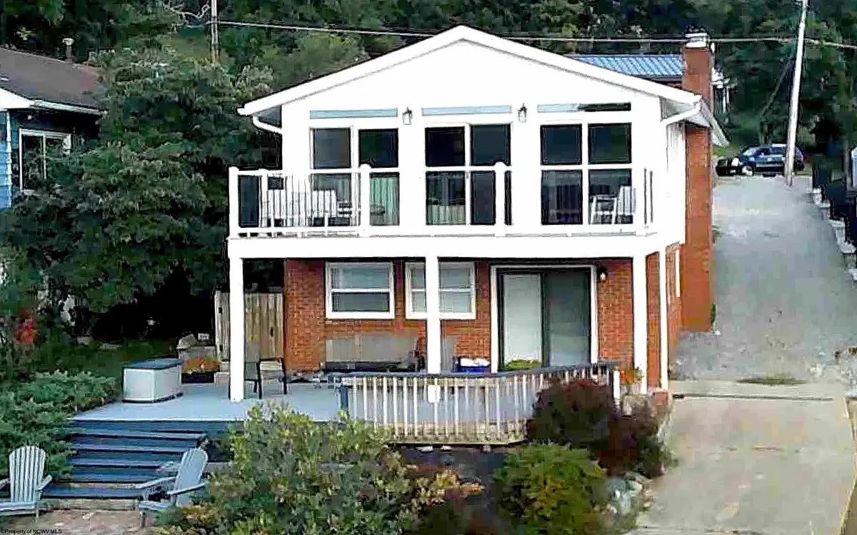 1094 Maple Lake Road, Bridgeport, WV 26330 - Image #1