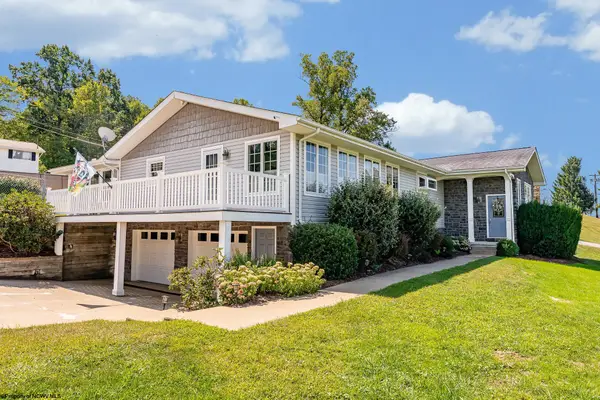 203 Foothills Lane, Morgantown, WV 26508